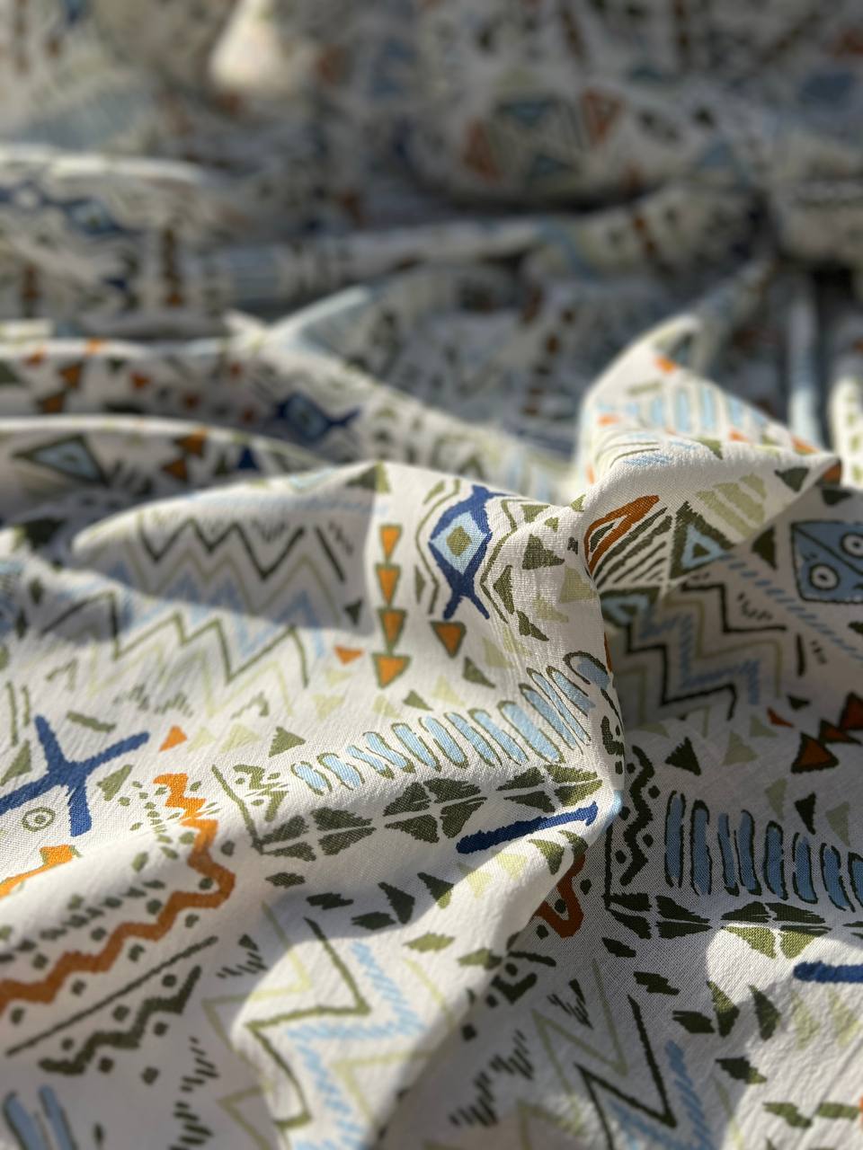 Pressed cotton with an ethnic print