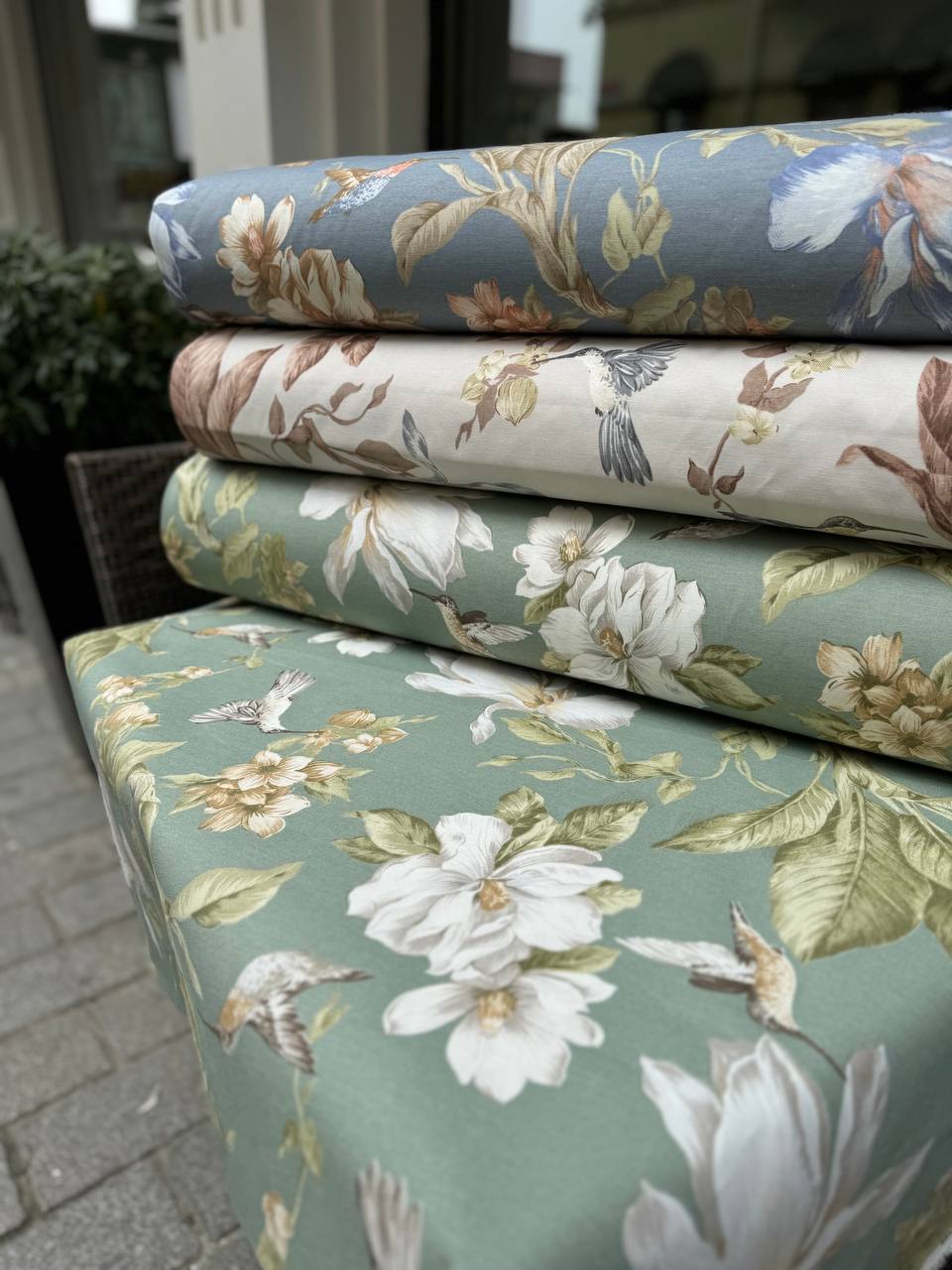 Interior fabric kolibri & magnolias