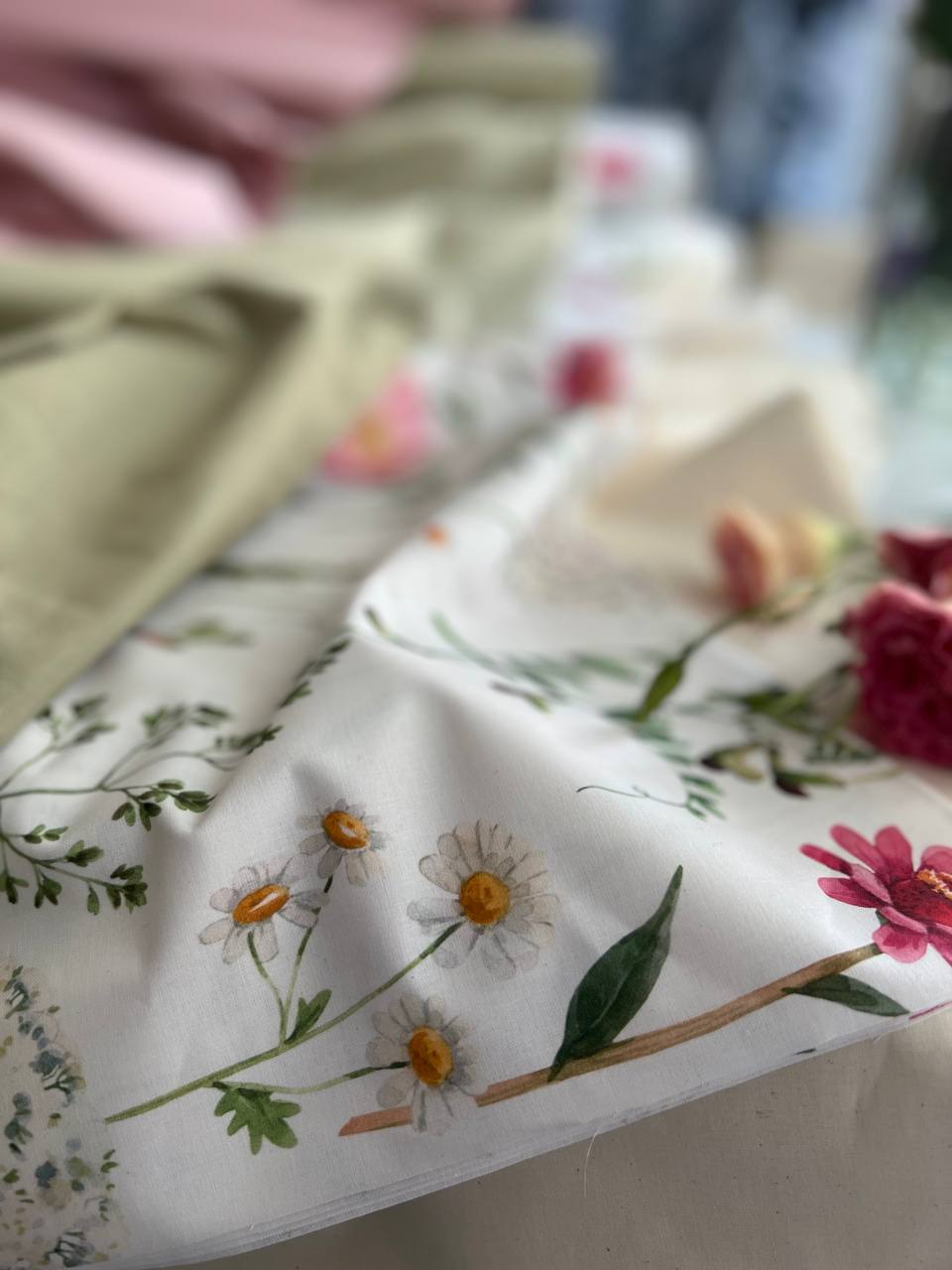 Premium poplin wildflowers