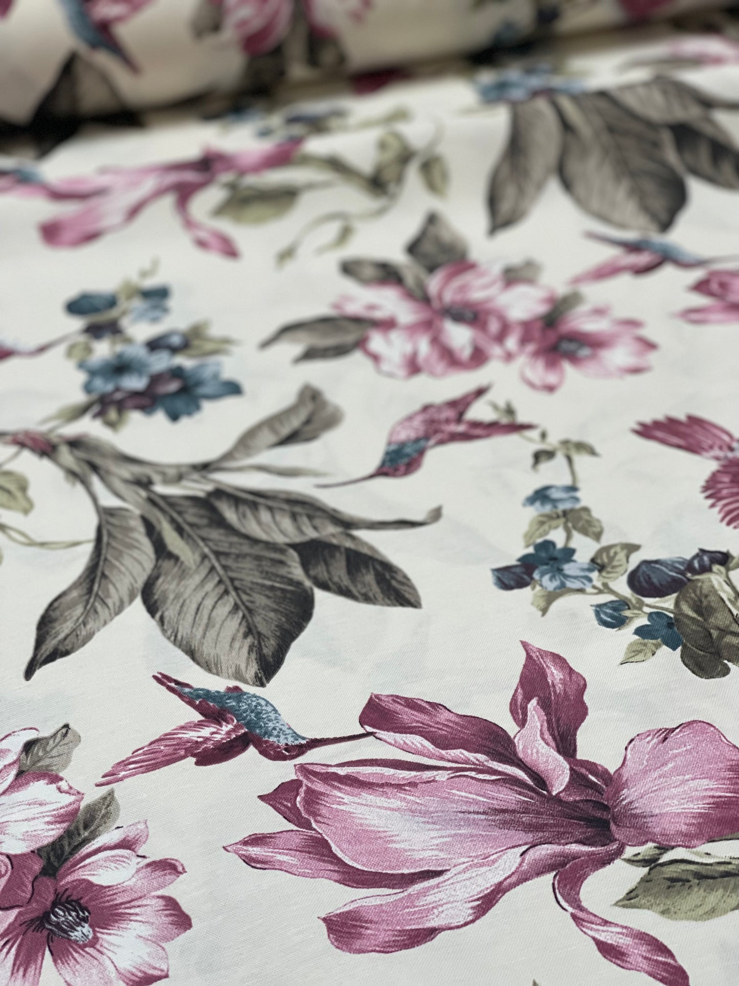 Interior fabric kolibri & magnolias